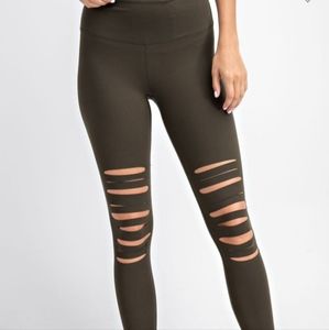 Momo B brand laser cut PLUS size leggings in 3X